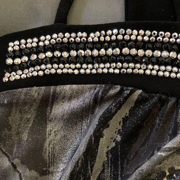 5/15$ or 8$ Bling and sparkle chic top - Picture 2 of 7